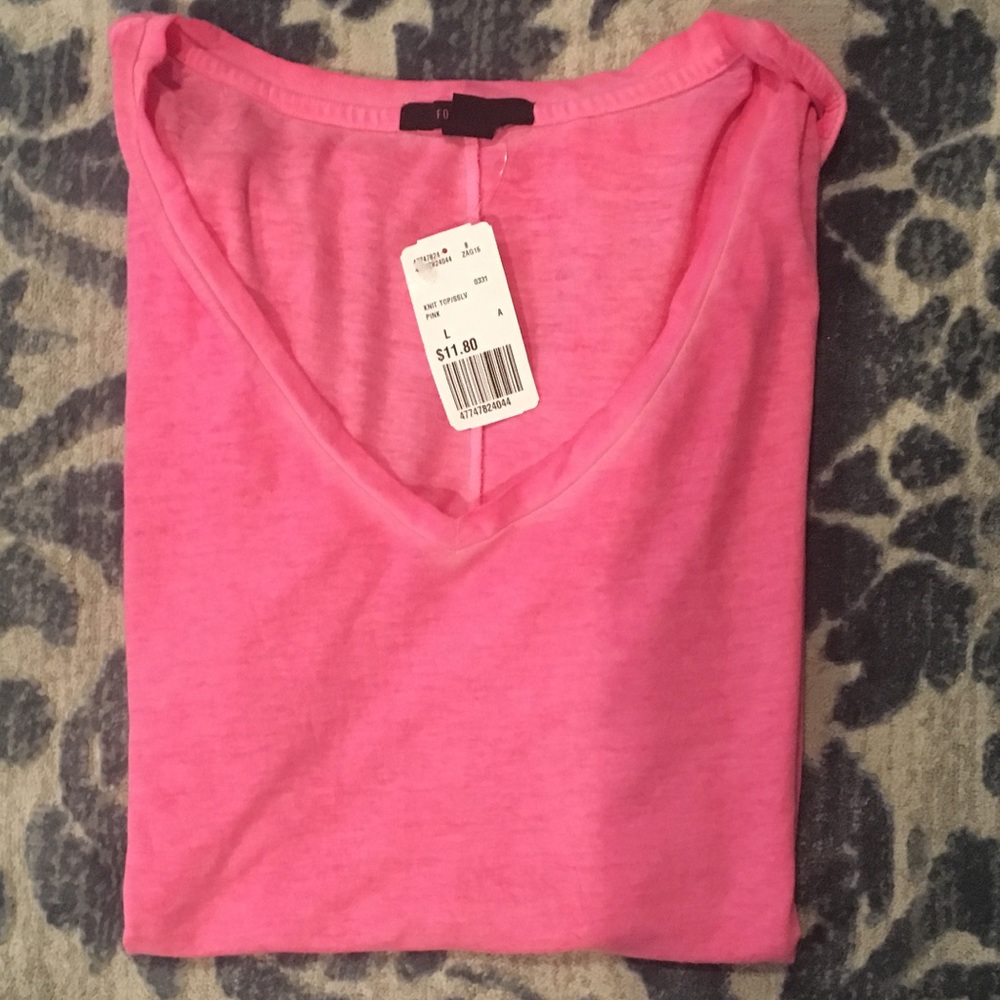 Pink v-neck tee